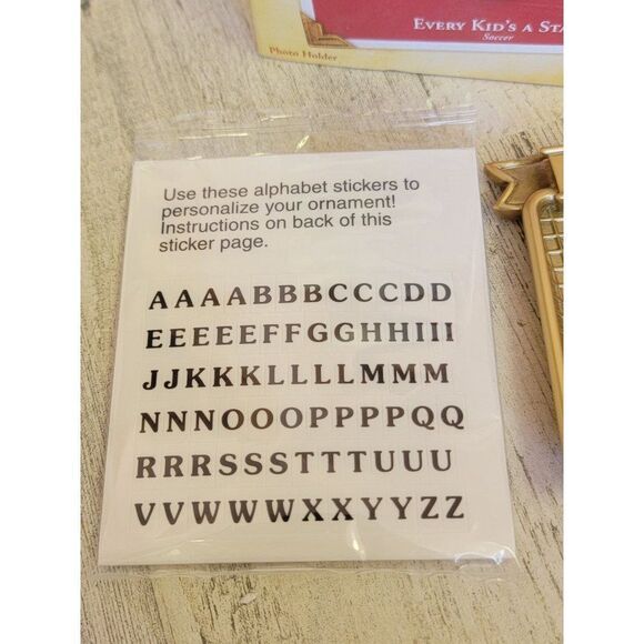 Hallmark 2005 Every Kid's A Star! Soccer ornament Xmas - Picture 4 of 6